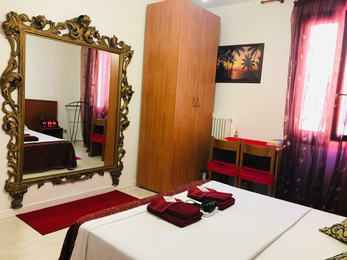 Rainbow Guest house Venice